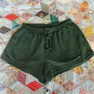 The Great Bonfire Shorts Green Gauze